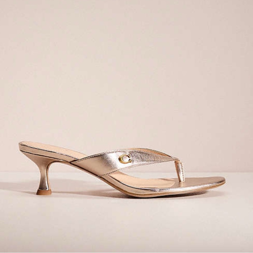 New COACH Audree Champagne Metallic Leather Thong Sandals Heels-Size 9 NIB